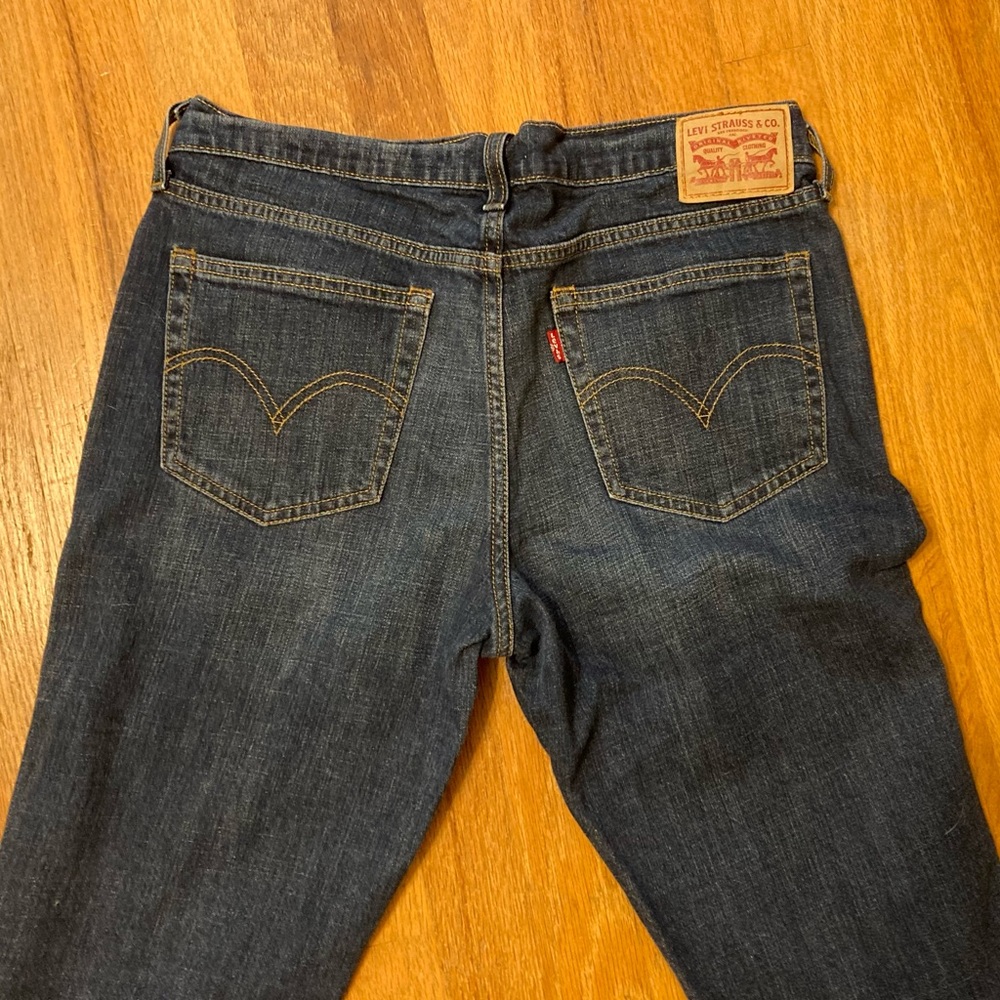 Levi’s Boyfriend Crop Jeans, Like new! - Picture 3 of 5